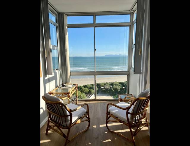 2 BEDROOM APARTMENT TO LET IN STRAND NORTH